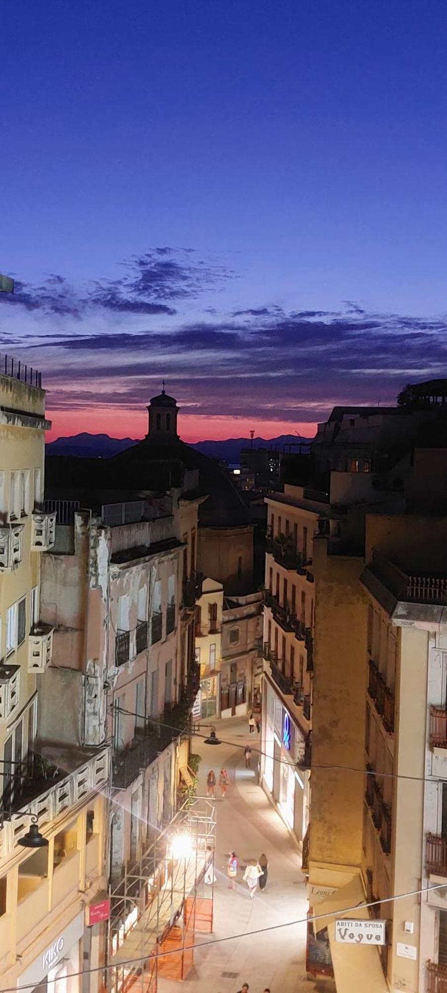 Bastione Home - Casa "Vicky" Cagliari Buitenkant foto